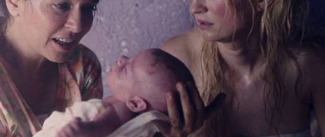 42524118_1899919393390889_1710305743053258752_n